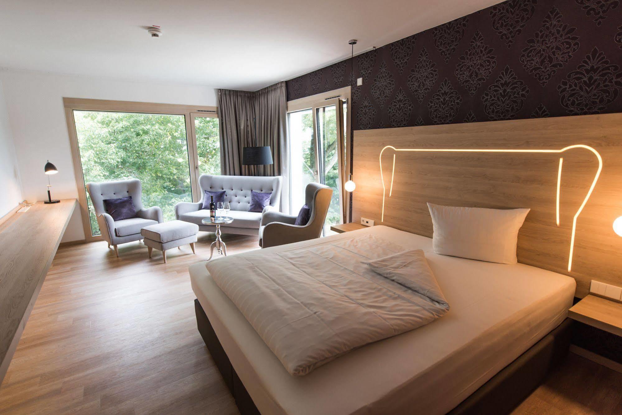 Parkhotel Schillerhain Kirchheimbolanden Bagian luar foto