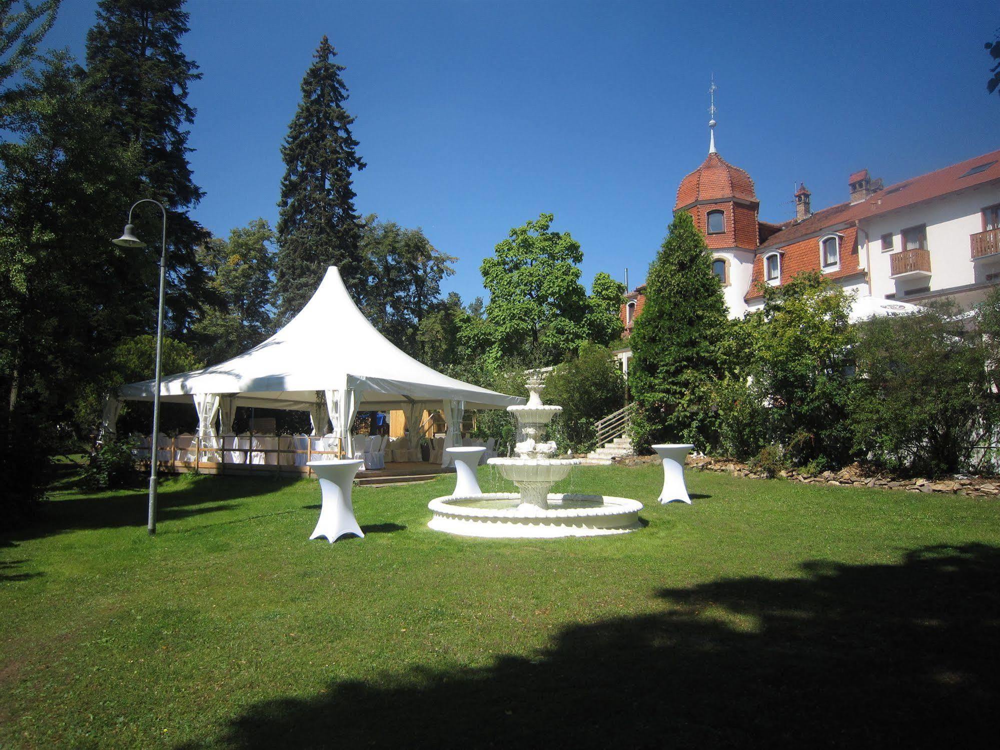 Parkhotel Schillerhain Kirchheimbolanden Bagian luar foto