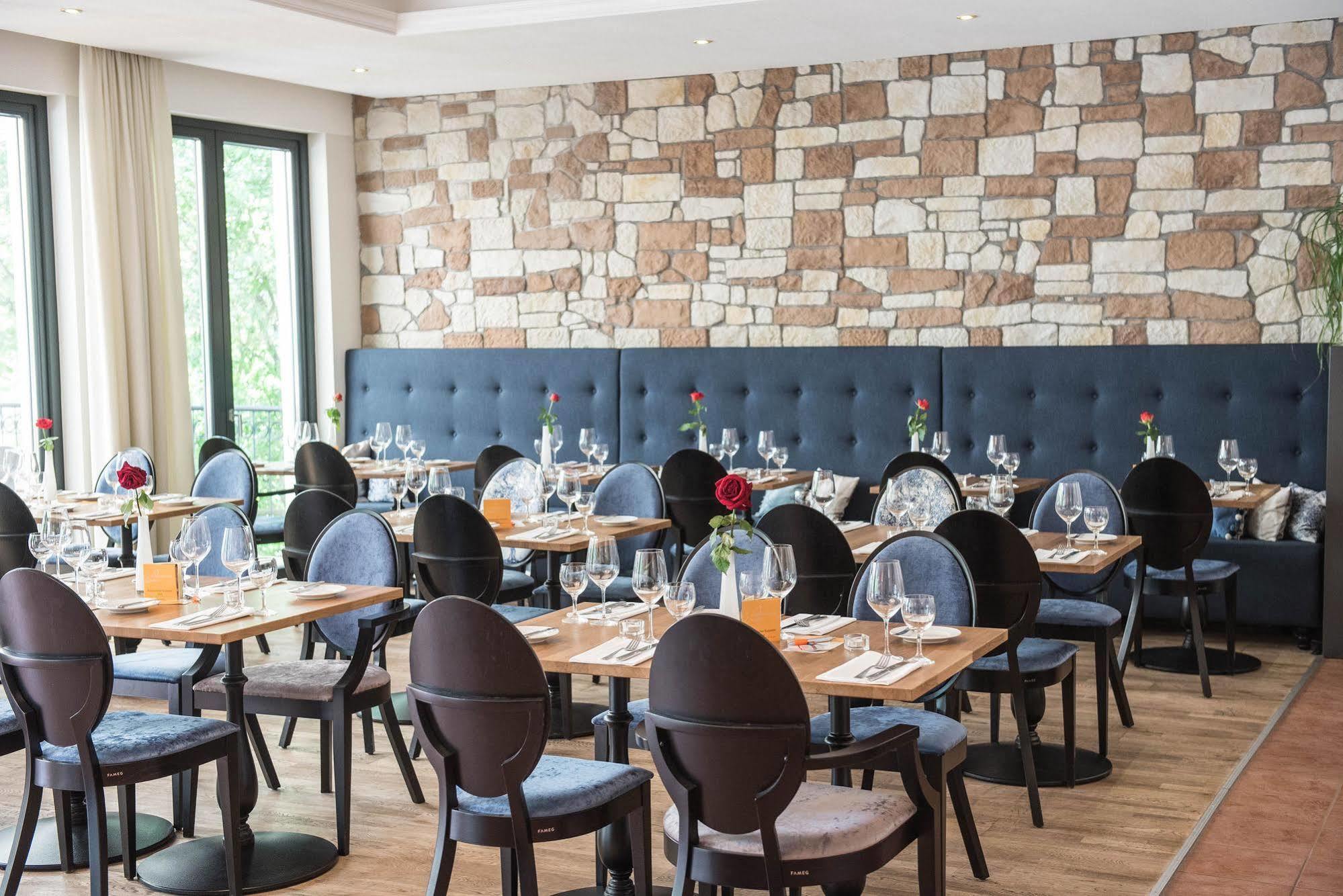 Parkhotel Schillerhain Kirchheimbolanden Bagian luar foto